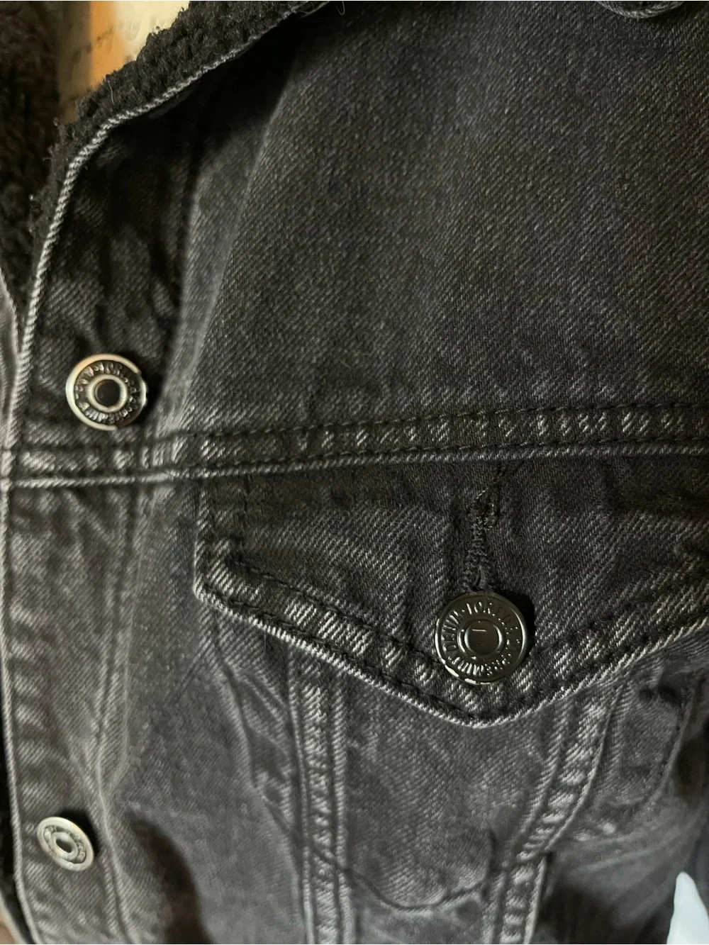 Forever 21 Black Washed Denim Sherpa Lined Longline Trucker Jacket Size S Grunge